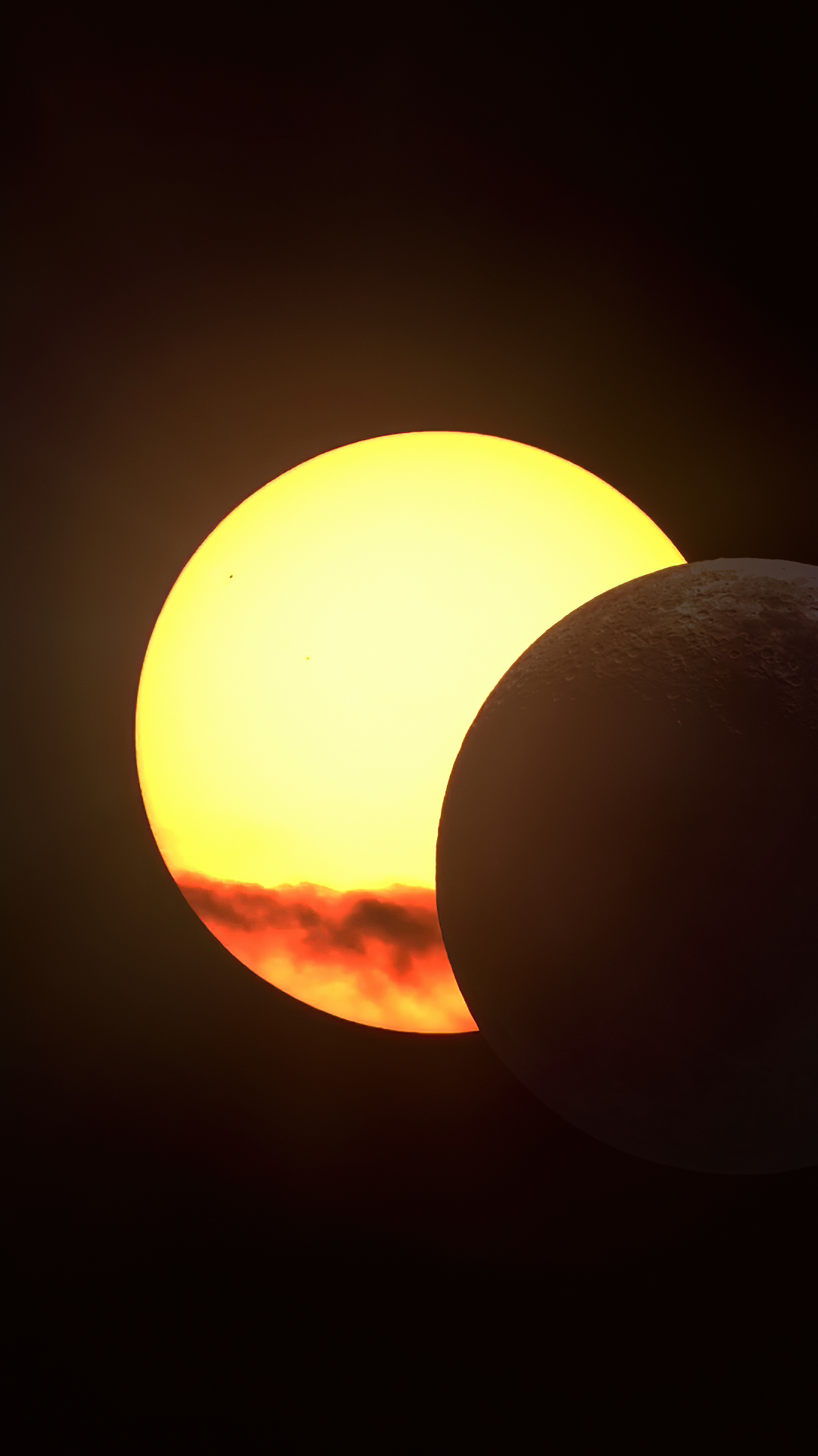Éclipse 2026 - Phase 4 - 45% - Nuage bas coloré